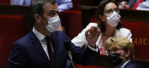 Pass sanitaire : la mesure controversée votée après une nuit...