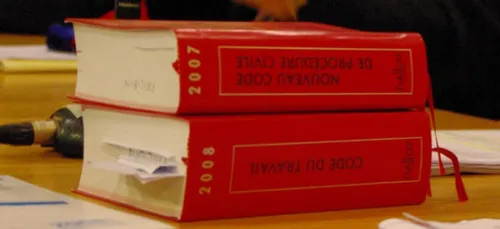 Un salarié de Thales LAS France renvoyé pour avoir montré ses fesses