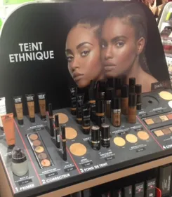 Sephora fait polémique avec des produits pour « peaux ethniques » !