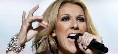 Céline Dion s'éclate au match de hockey de son fils ! (Vidéo)
