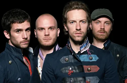 Coldplay rend hommage aux victimes de l'ouragan Harvey avec une...