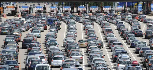 Les tarifs aux péages autoroutiers vont encore augmenter dans deux...
