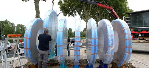 Encore des « O » géants installés à Orléans
