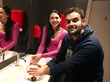 Les tutos de l’Équipe du Matin : entretenir son porte savon ! (vidéo)