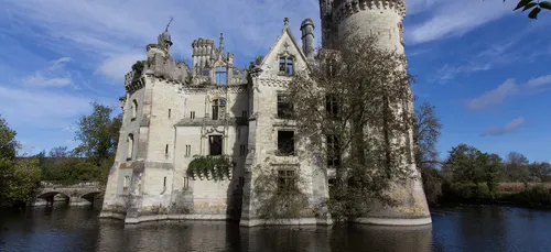Record : l’association Adopte un Château sur le toit du monde