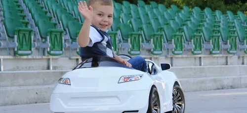Santé : des mini-voitures pour conduire les enfants en chirurgie