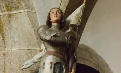 Orléans : la nouvelle Jeanne d'Arc face à des insultes racistes