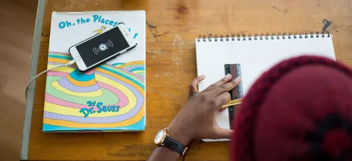 Education nationale : l’interdiction du portable au collège confirmée