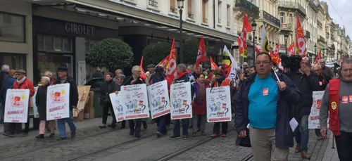 Santé : les personnels des Ehpad et les retraités battent le pavé !