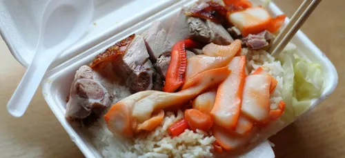 Gaspillage : bientôt des « doggy bags » dans tous les restaurants ?