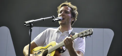 Vianney cherche un jeune talent pour faire sa première Partie à...