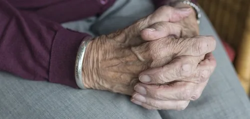 Une agression sexuelle dans une maison de retraite !
