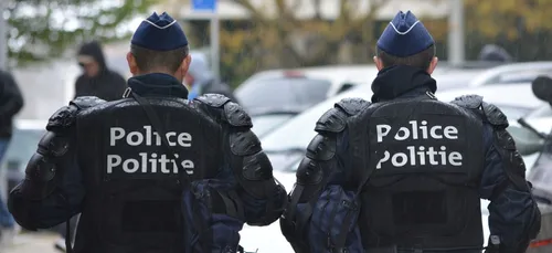 Tours : un homme agresse des passants au couteau