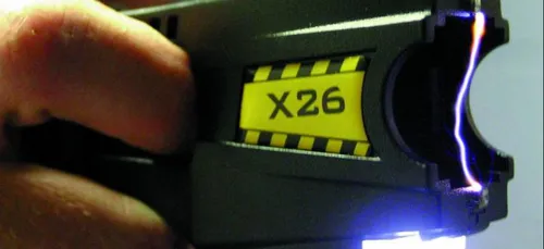 Le Mans : il prend un coup de taser en s’en prenant aux policiers