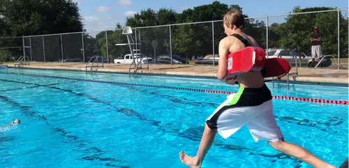 Sarthe : la piscine de Loué est fermée pour cause d’intoxications