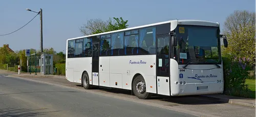 Yonne : accident entre un car scolaire et une voiture à Monéteau