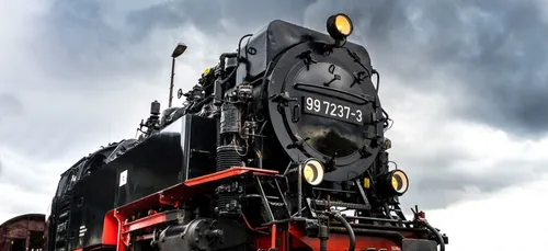 Pithiviers : accrochage entre un train touristique et un camion