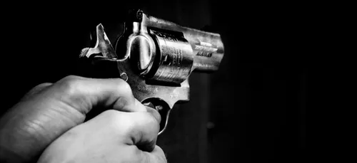 Montargis : il subtilise l’arme d’un policier