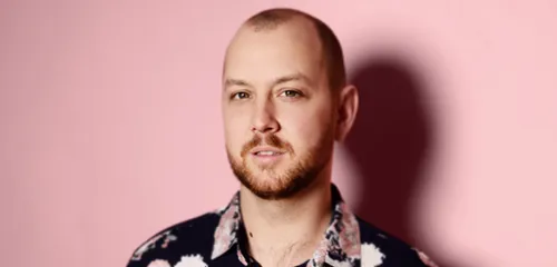 Matt Simons a un "lien particulier" avec la France