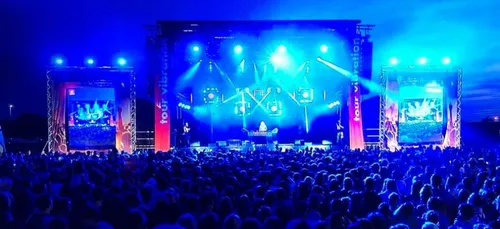 Tour Vibration : 20.000 personnes à Blois pour une soirée magique !