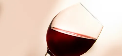 Bourgogne : une bouteille de vin se vend à 482 000 euros !
