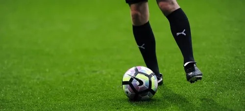 Tours : des joueurs du Tours FC initient des enfants malades au...