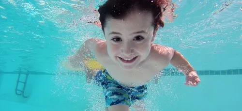 Le centre aqualudique d'Orléans cherche un nom !