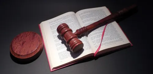 Eure-et-Loir : 15 ans de prison pour le viol de ses 3 filles