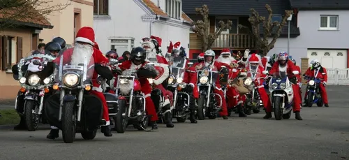 Montceau-les-Mines : les bikers jouent au Père Noël pour aider les...