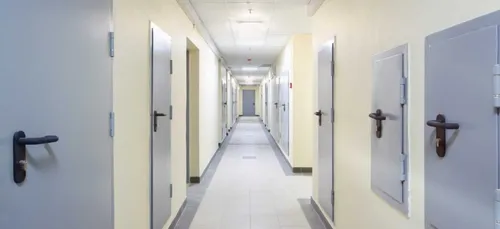 Tours : il terrorise les urgences avec une arme