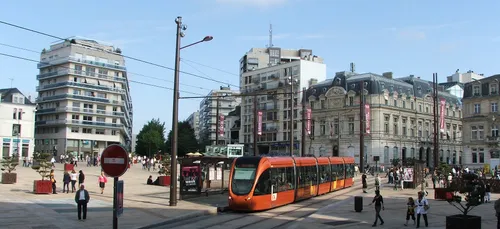 Manifestation au Mans : la préfecture demande aux commerces de...