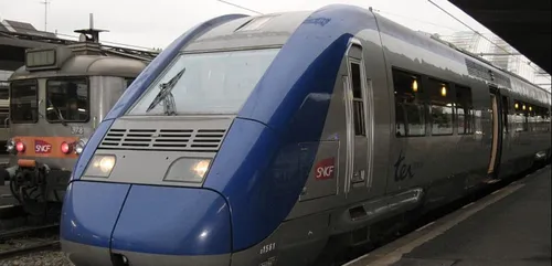 Loiret : un homme décède après avoir été percuté par un train