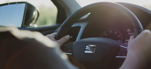 Sarthe : il provoque un accident, sa femme le conduit à la...