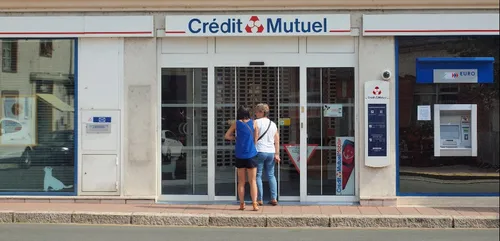 Maine-et-Loire : le Crédit Mutuel fait grève pour conserver ses RTT