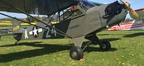 Un avion d’époque d’Espace Air Passion d’Angers participe à...