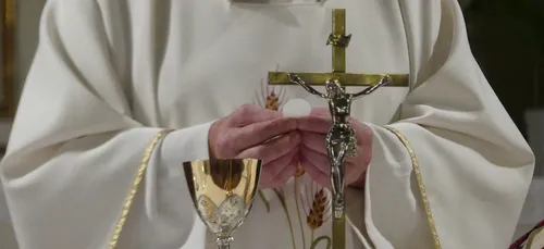 Orléans : un pr&ecirc;tre sera jugé pour le viol d’un adulte handicapé