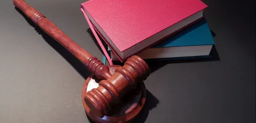 Maine-et-Loire : procès d’un ex-médecin du CHU d’Angers accusé de...