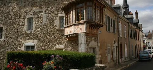 Eure-et-Loir : un homme retrouvé mort à côté de son vélo à Bonneval