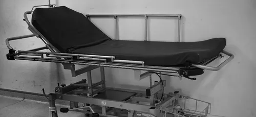 Angers : une enquête ouverte après la mort du patient des urgences