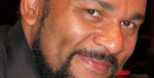 Yonne : une voiture fonce sur la scène avant le spectacle de Dieudonné