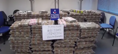 Tours : les douanes saisissent plus d’une tonne de cannabis sur l’A10