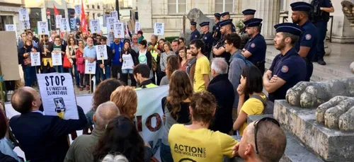 Orléans : les décrocheurs de portrait de Macron font appel du jugement