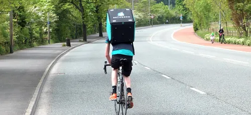 Polémique Deliveroo : les livreurs vont rencontrer le big boss à...