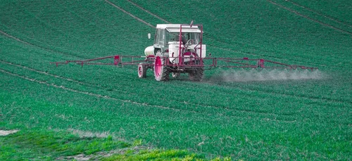 Glyphosate : de nouveaux "pisseurs" volontaires portent plainte