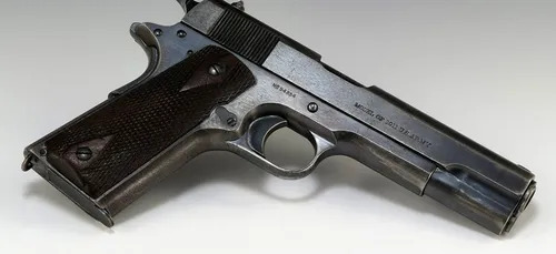 Loiret : à 14 ans, il se tue en jouant avec un pistolet