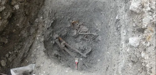 Archéologie : de nouvelles informations sur les squelettes...