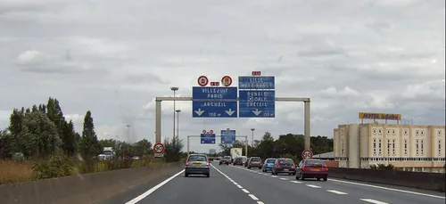 Sarthe : verbalisé après avoir transporté un scooter dans le coffre...