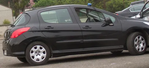 Une adolescente loirétaine forcée à se prostituer dans le Val-de-Marne