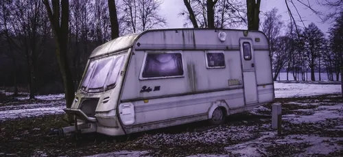 Nièvre : un corps retrouvé au pied d’une caravane