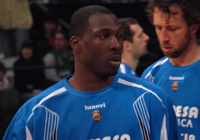 Basket : la star française Florent Pietrus va signer à Orléans